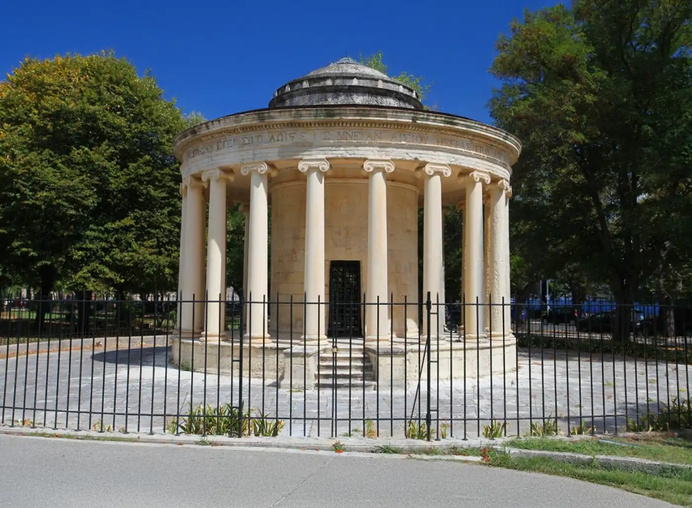 The British Monuments of Corfu