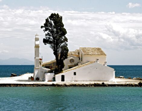 Kanoni and Pontikonisi: Corfu’s Most Iconic Landscape
