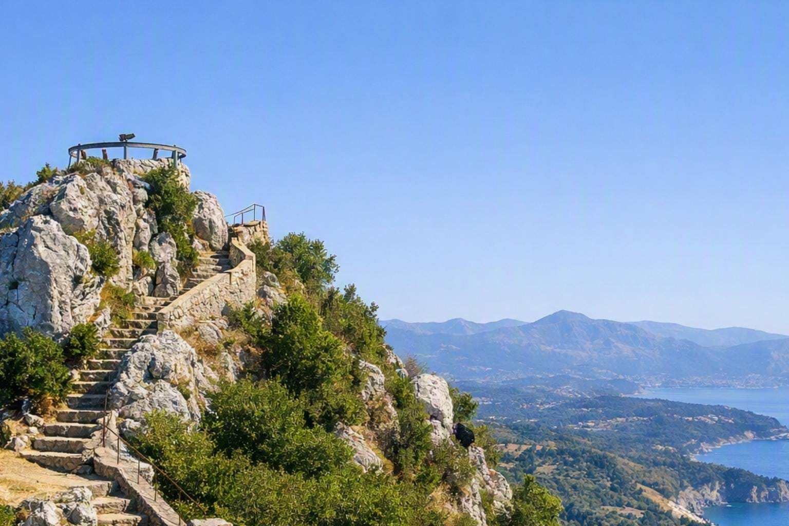 Pelekas Village: The Kaiser‘s Throne Above the Finest Sunset in the Ionian